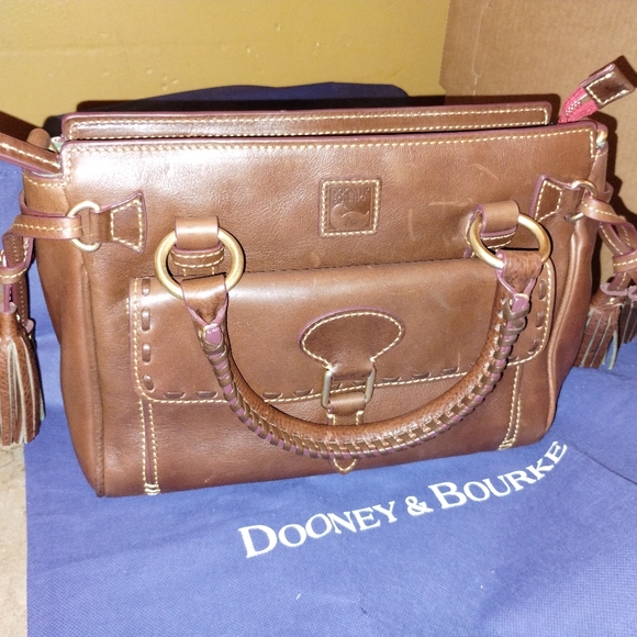 Dooney & Bourke Florentine medium leathe satchel, never used, discontinued color - Picture 14 of 16